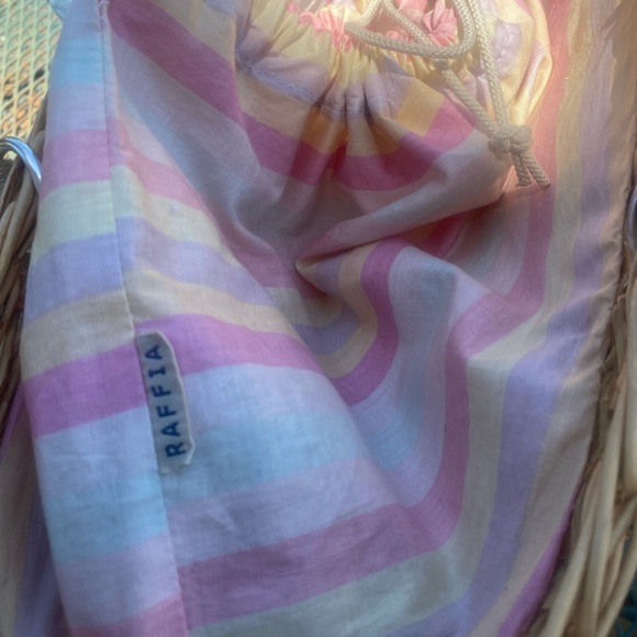 Raffia Tote with pale pink lining - Picture 4 of 5